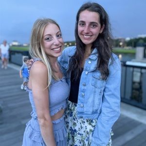 Meet your Posher, Alyssa